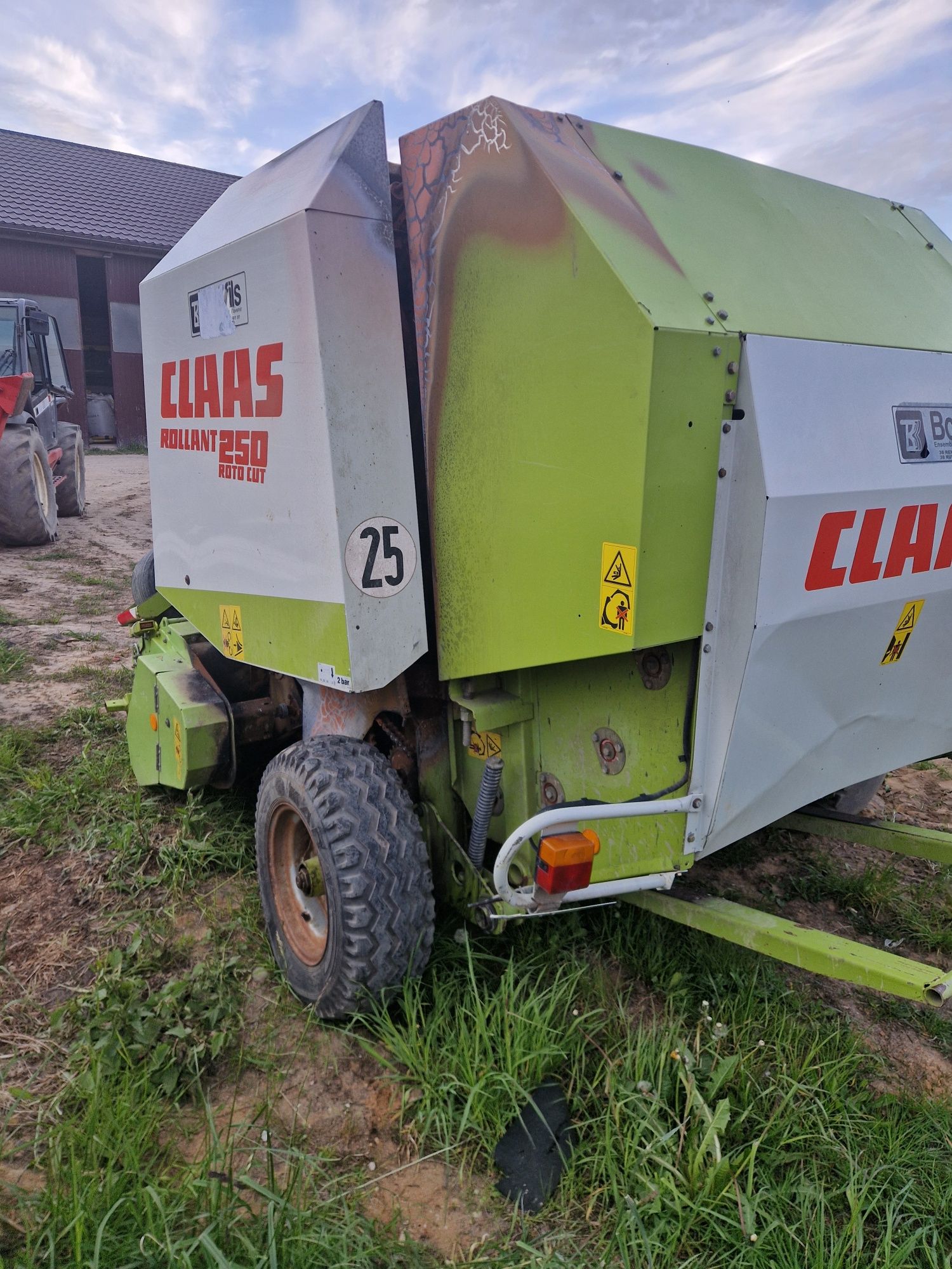 Czesci prasa claas rolland roto cut 250  255  i inne modele 340