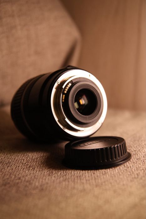 Canon EF-S 17-85mm f/4-5.6 IS USM