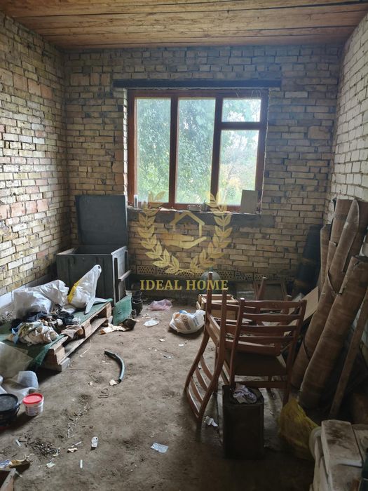 Продаж недобудованого будинку в Устимівці.