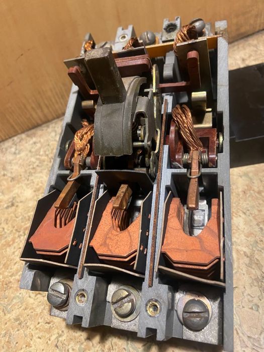 Автоматичний вимикач А3134