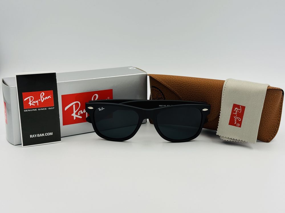 Солнцезащитные очки Ray Ban Wayfarer 2140 Matte Black 54мм стекло