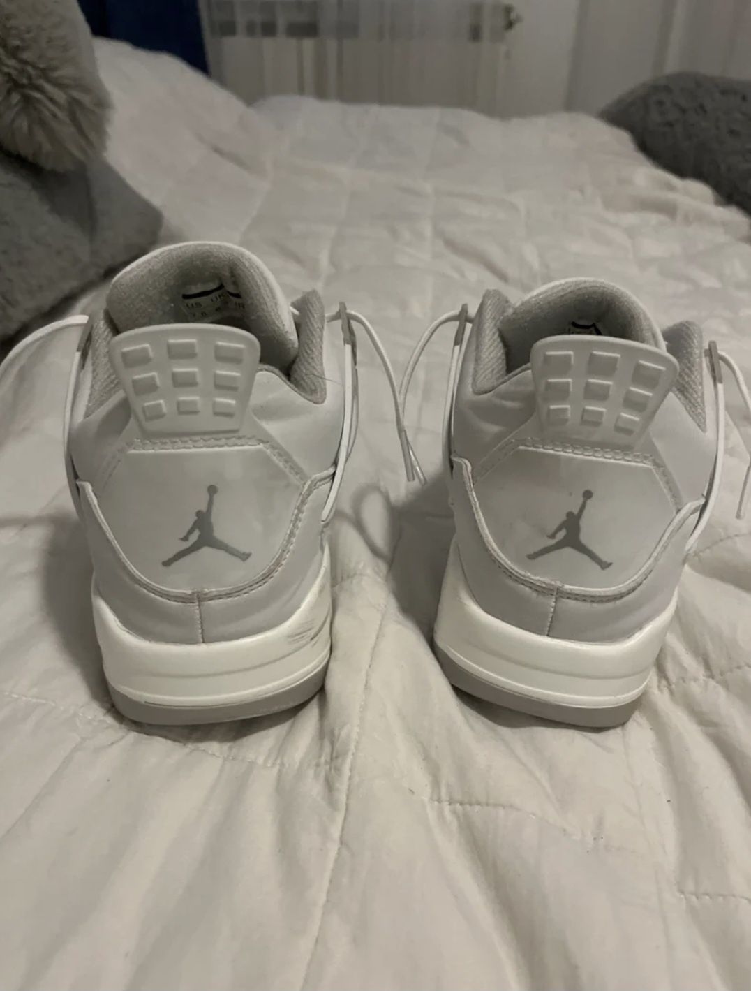 Jordan 4 brancas