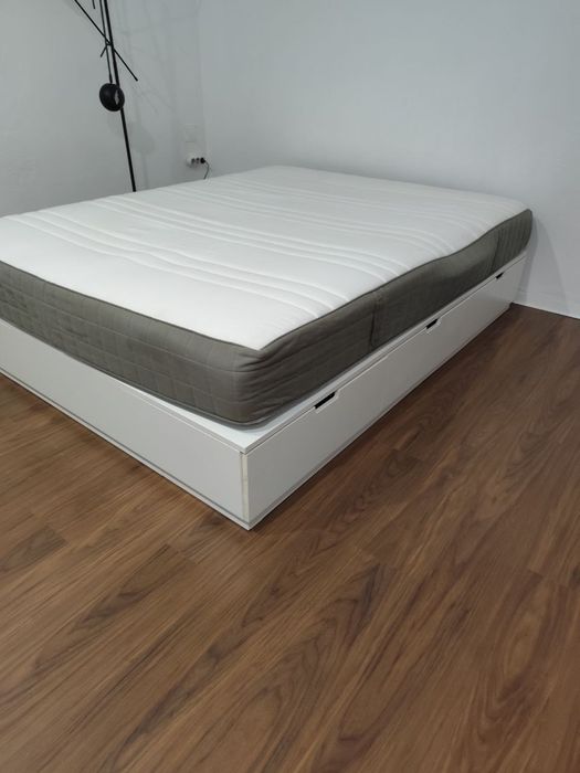 Cama com colchão IKEA nordli