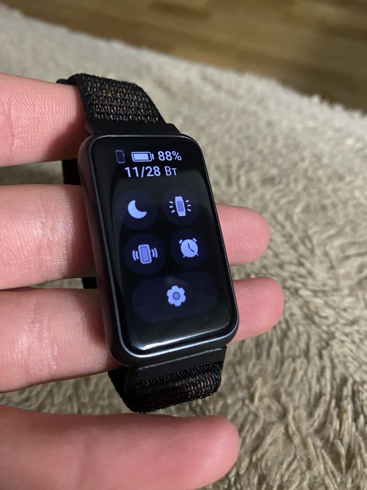 Годинник huawei band 7