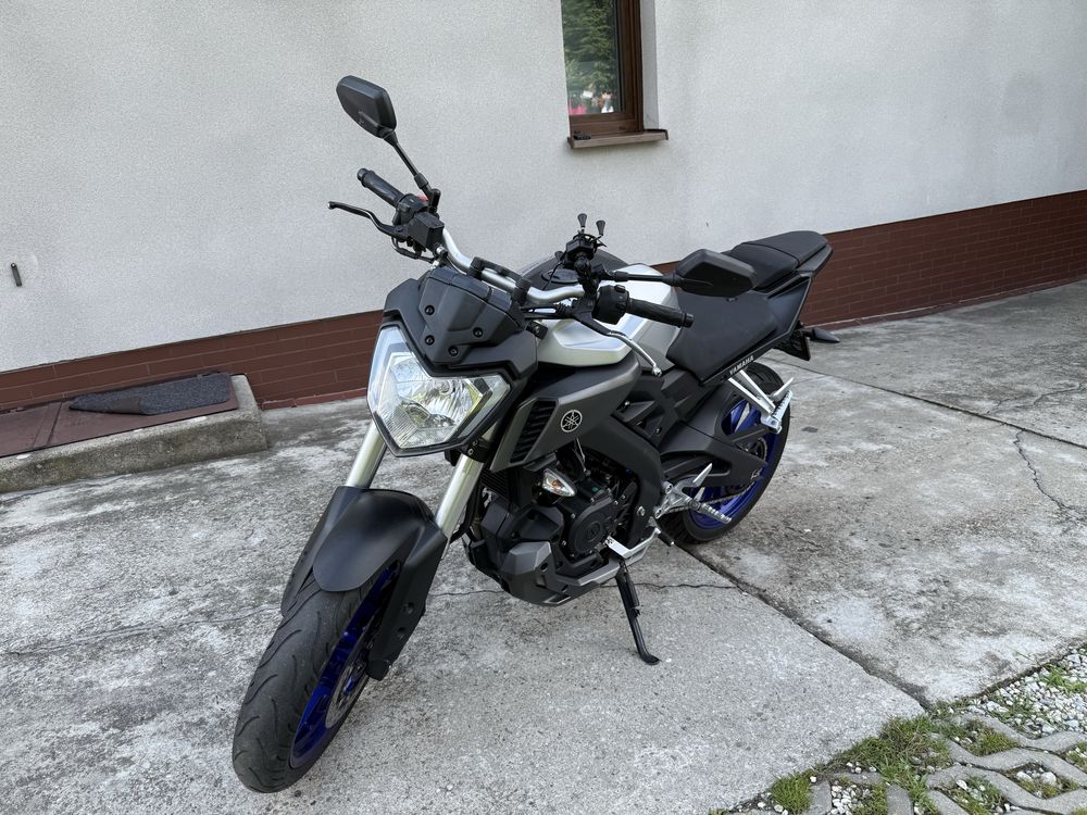 Motocykl Yamaha mt 125