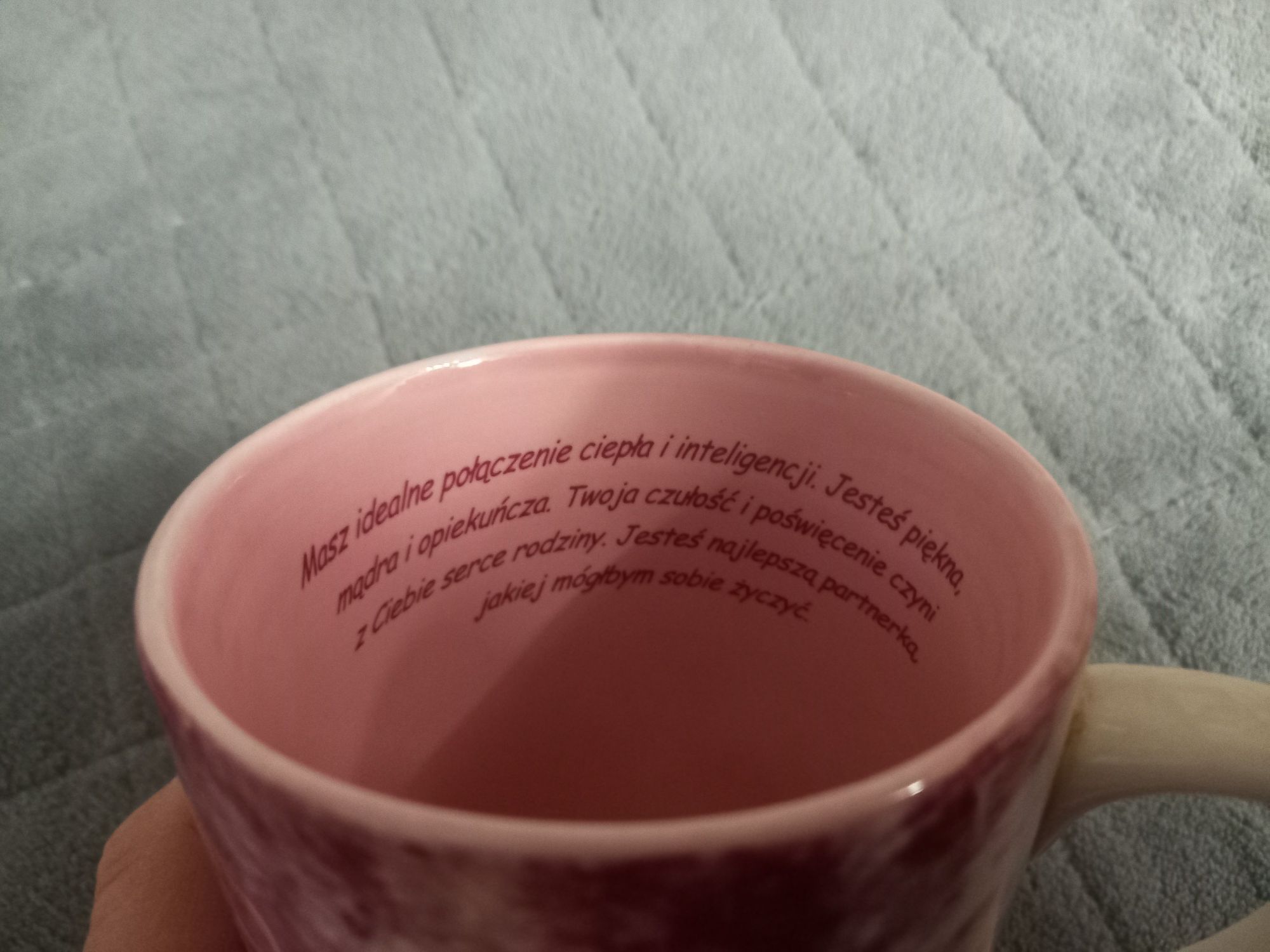 Kubek z napisem  dedykacją sentencją w środku