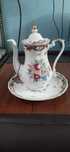 Conjunto de Chaleira com Prato em porcelana de Limoges.