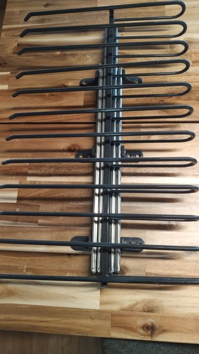 Cabide porta-calças extensível