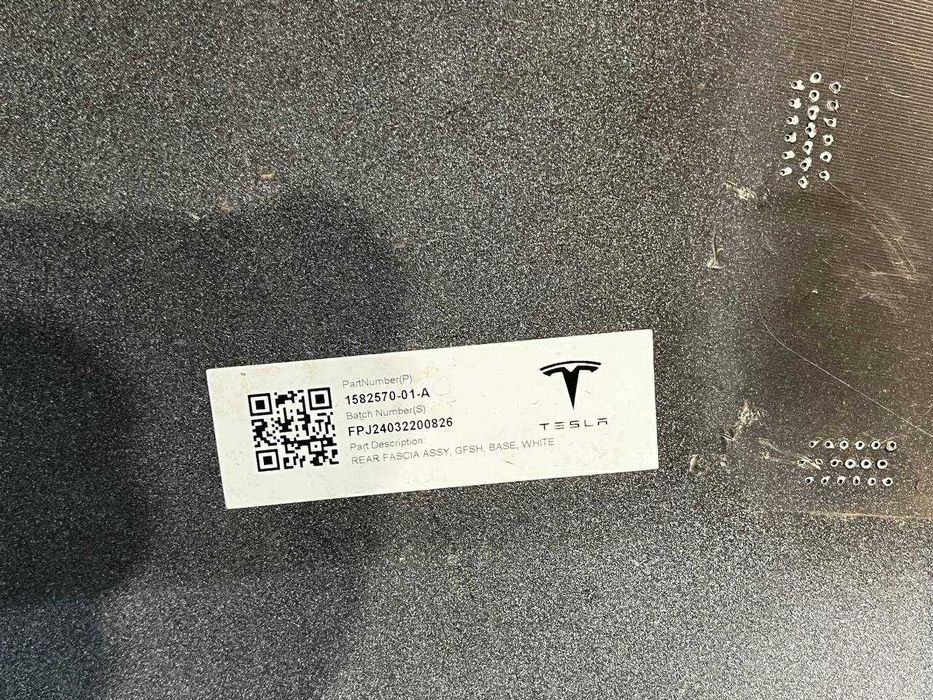 Бампер задній Tesla Model 3  Highland 1582570-02-A 2024-2025