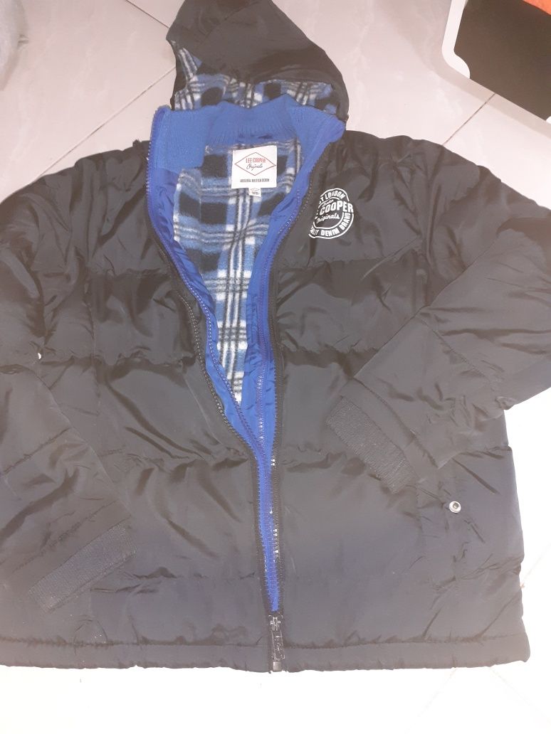 Casaco marca Le Cooper 9 10 anos.
