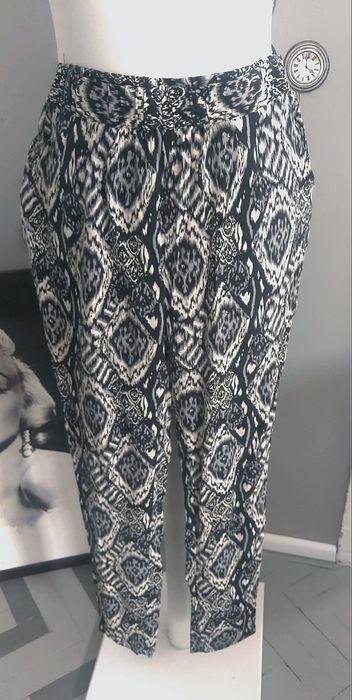 Spodnie chinosy     wzory