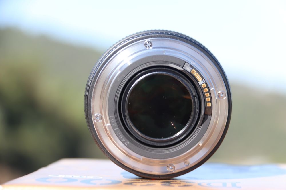 Canon EF 50mm F/ 1.4