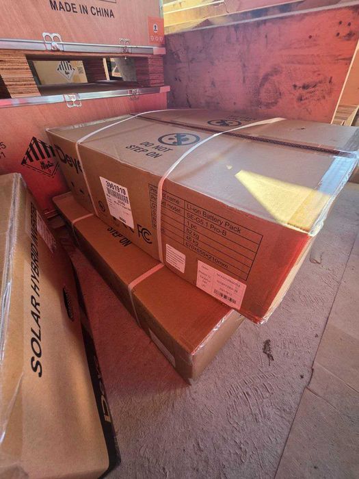 Акумуляторна батарея Deye SE-G5.1Pro-B (LiFePO4 51,2V 100Ah)