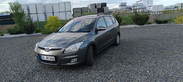 Hyundai I30 Hyundai i30 benzyna 1.6