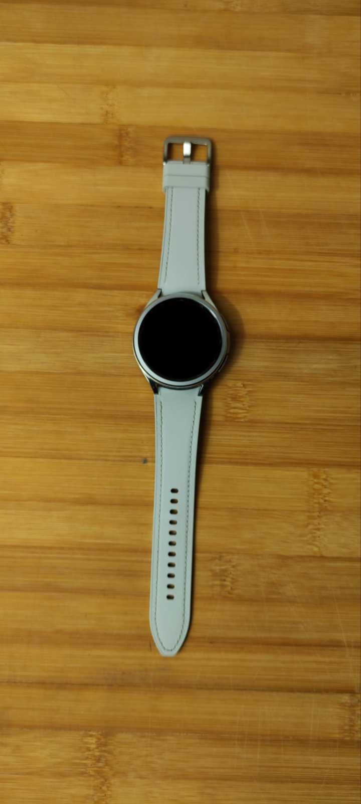 Смарт-часы Samsung Galaxy Watch6 Classic 47mm