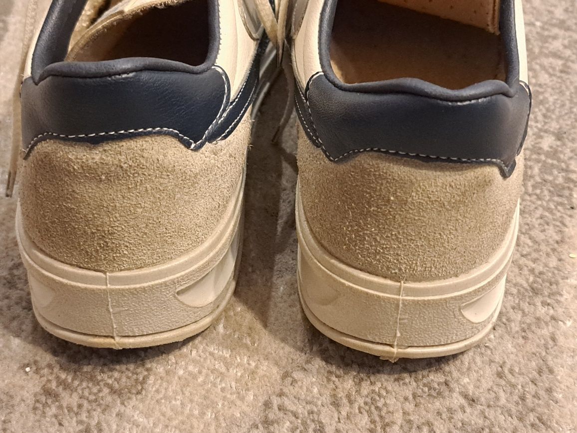 Stare Buty Sofix z czasów PRL-u Sofixy rozmiar 40 długość wkładki 24,5