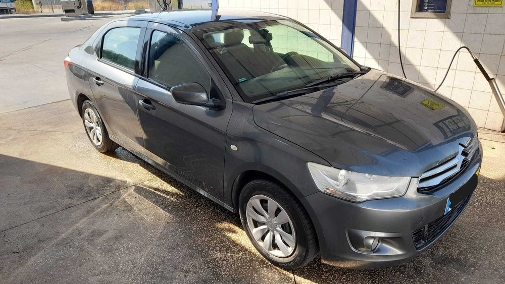 Carro bem conservado – preço abaixo do mercado