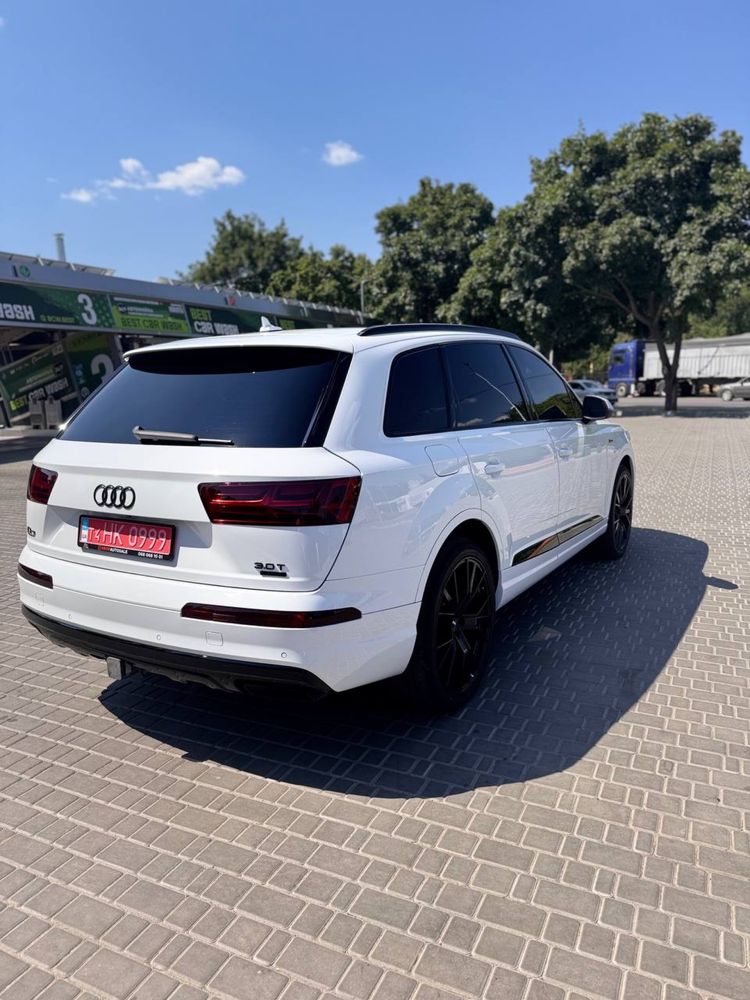 Audi Q7 2017 рік 2.0 бензин 4х4