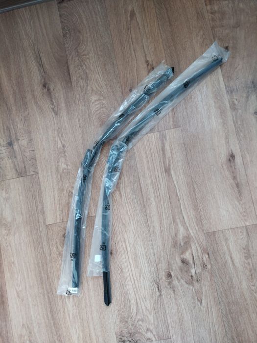 Двірники Пежо 3008.