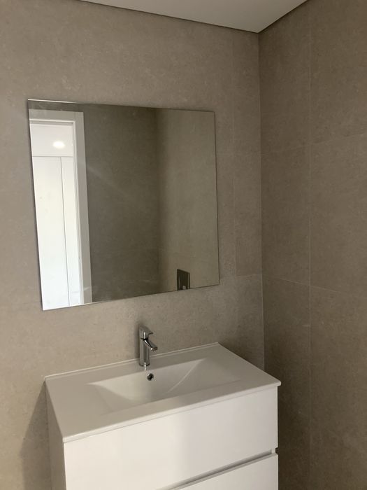 Espelho de casa de banho com luz LED — novo