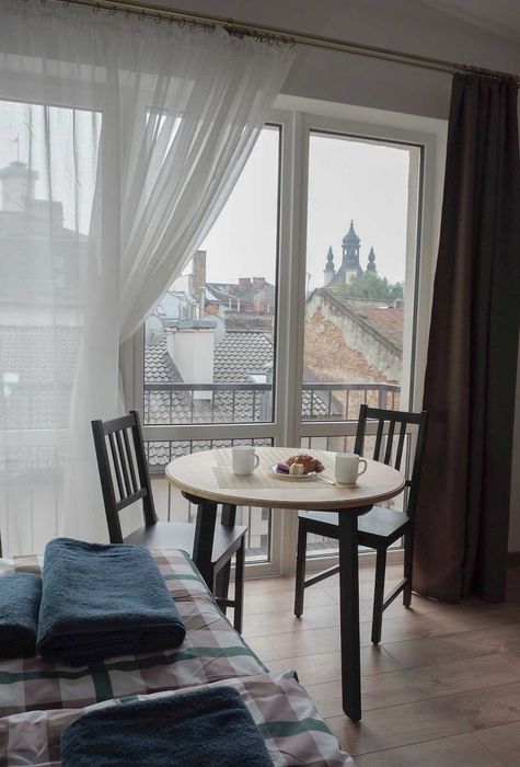 Оренда  апартаментів в  істор. центрі Львова,  площа Ринок, Світло є