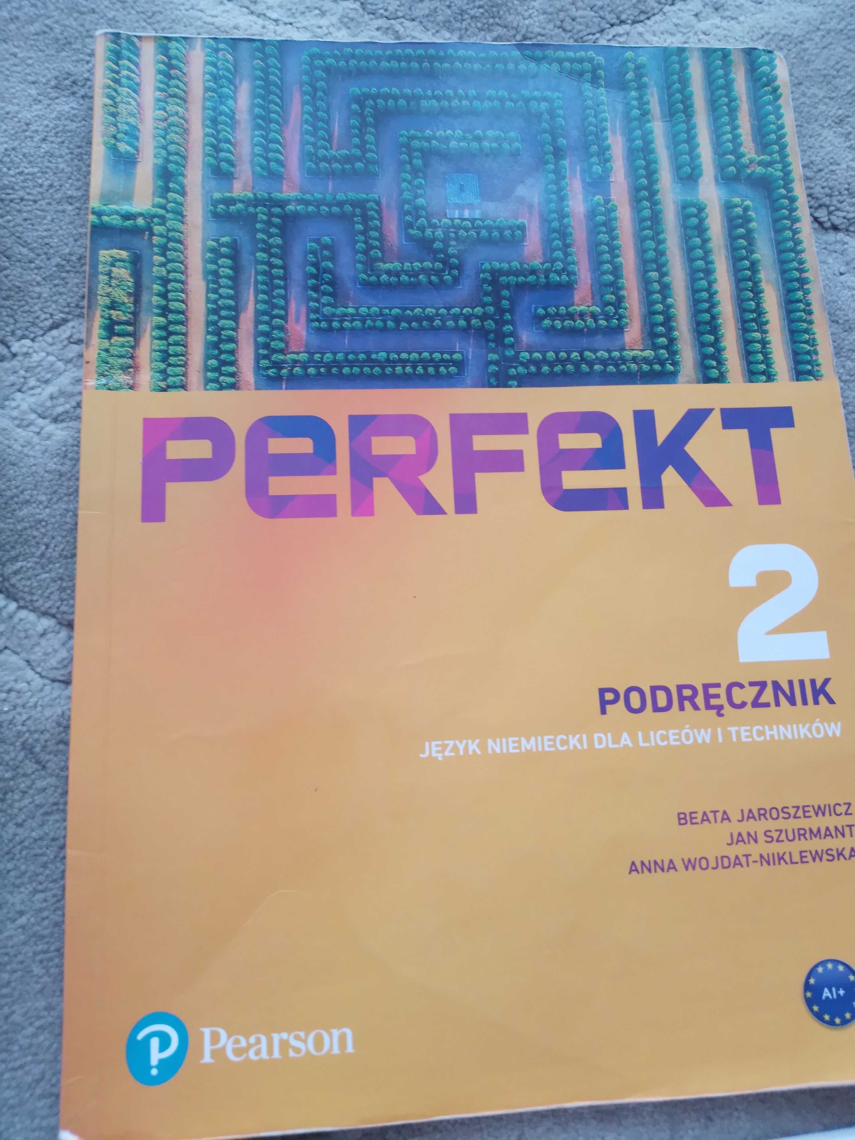 Podręczniki dla klasy 2 mat-fiz Oblicza epok Zrozumieć fizykę Perfect2