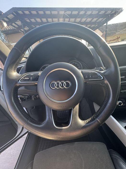 Ауді Q5. Доглянуте та надійне авто. В дуже хорошому стані.