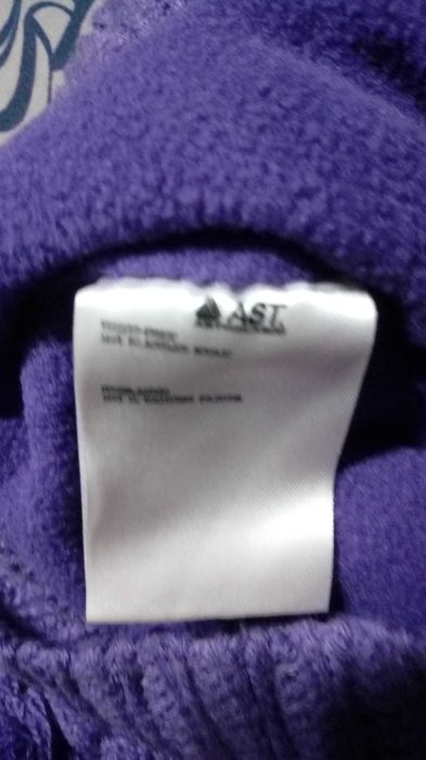 Czapka zimowa damska  z pomponem AST  Fioletowa
M ·Bardzo dobry