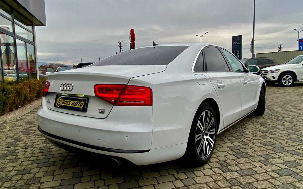 Audi A8 S 2011 року