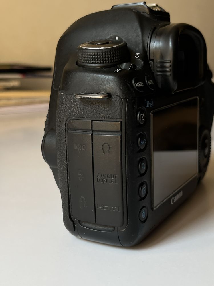 Продаю Canon 5D Mark III на підтримку чоловіка військового