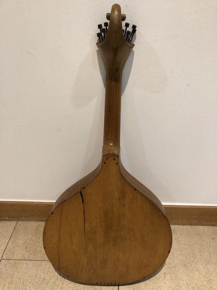 Guitarra Portuguesa