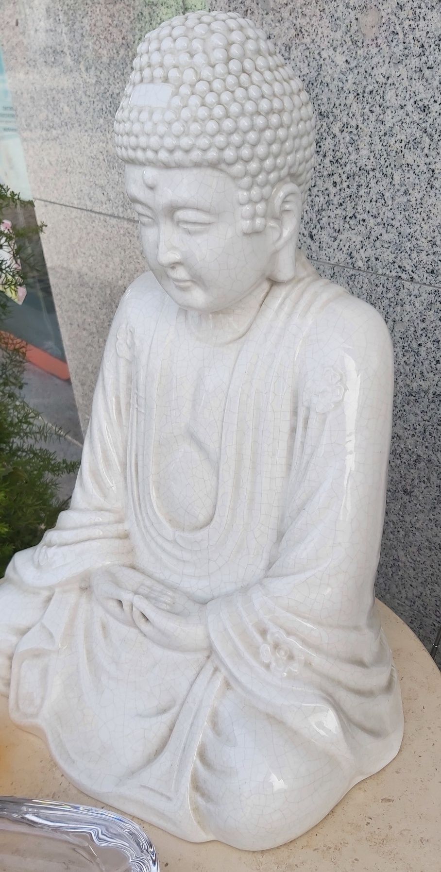 Buda branco antigo