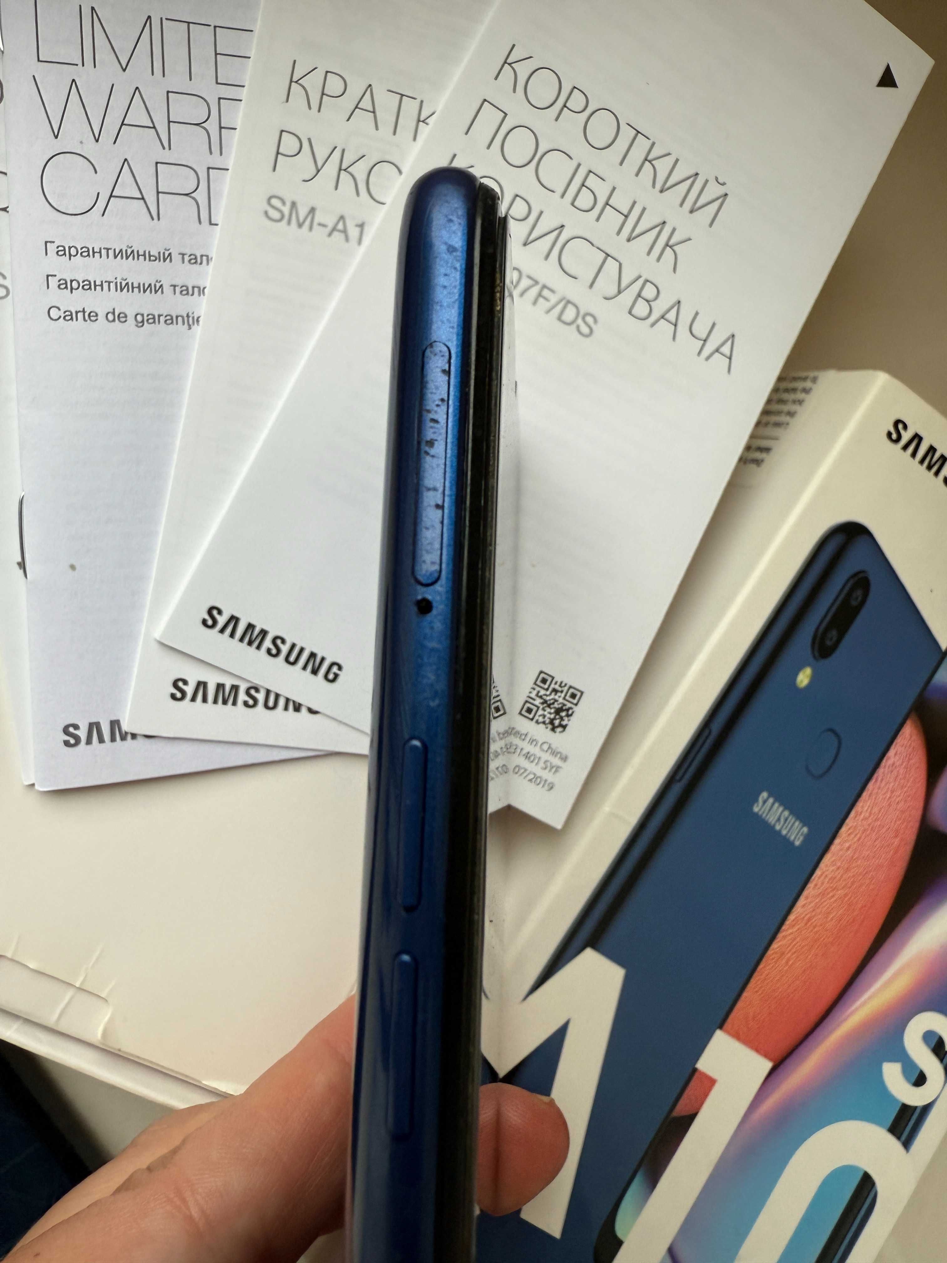 Телефон Samsung Galaxy A10s SM-A107F/DS синій смартфон