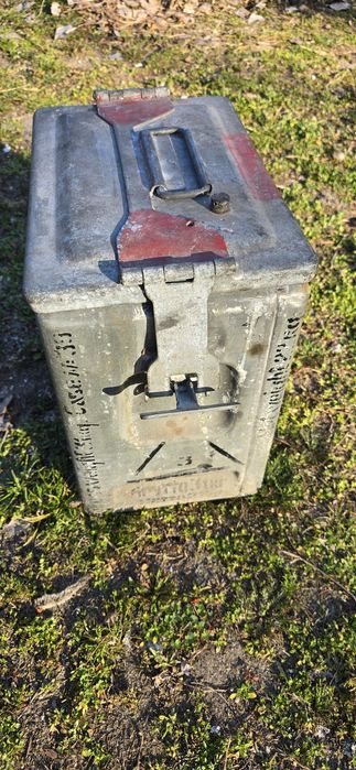 Skrzynka skrzynia pojemnik hermetyczna aluminiowa wojskowa na amunicje