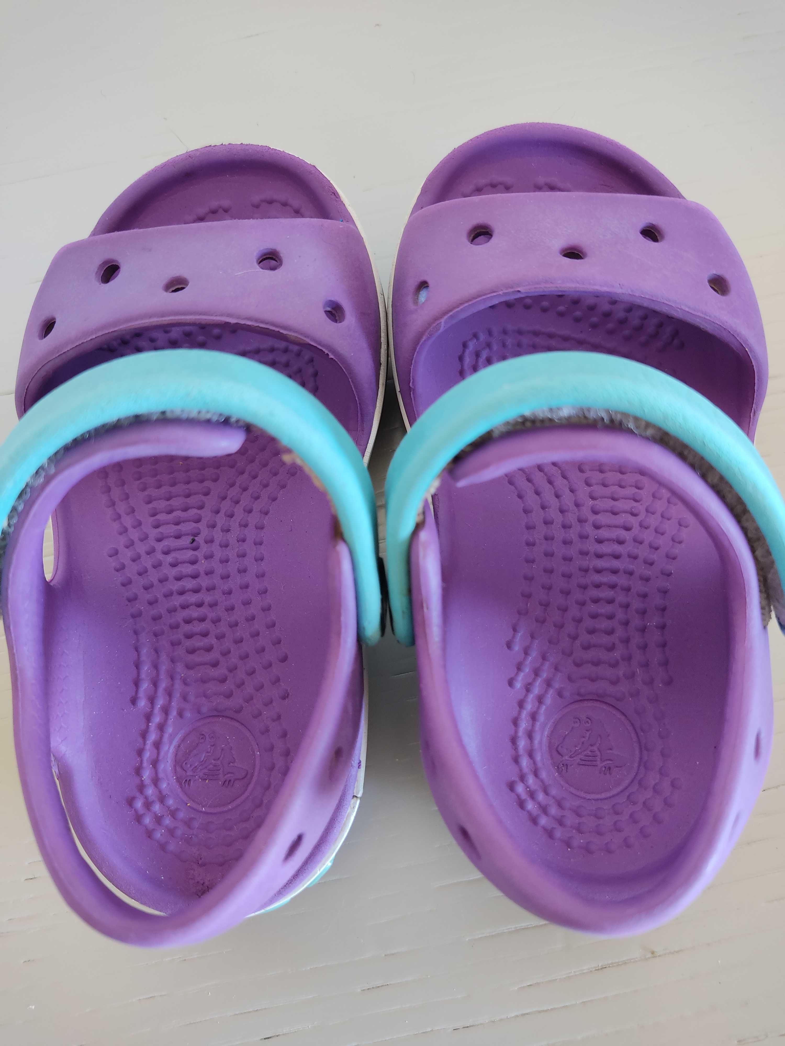Sandálias Crocs® C5 (20-21) roxo e azul