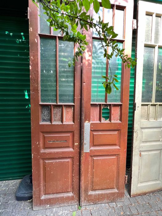 Двері старовинні