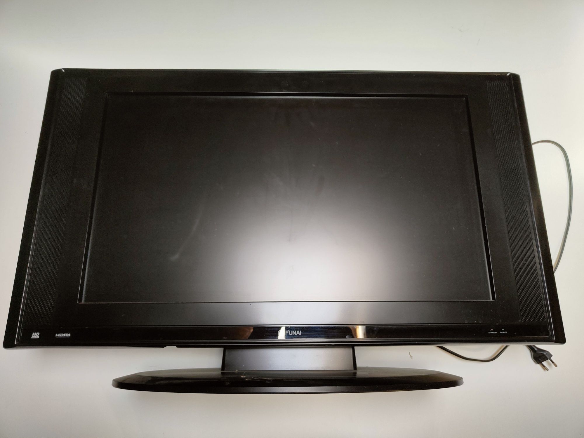 Telewizor funai LCD D2717