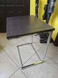 Stolik pod laptopa