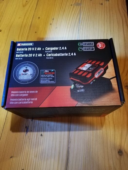 Parkside Carregador 2,4A e bateria 20 V 2Ah conjunto novo
