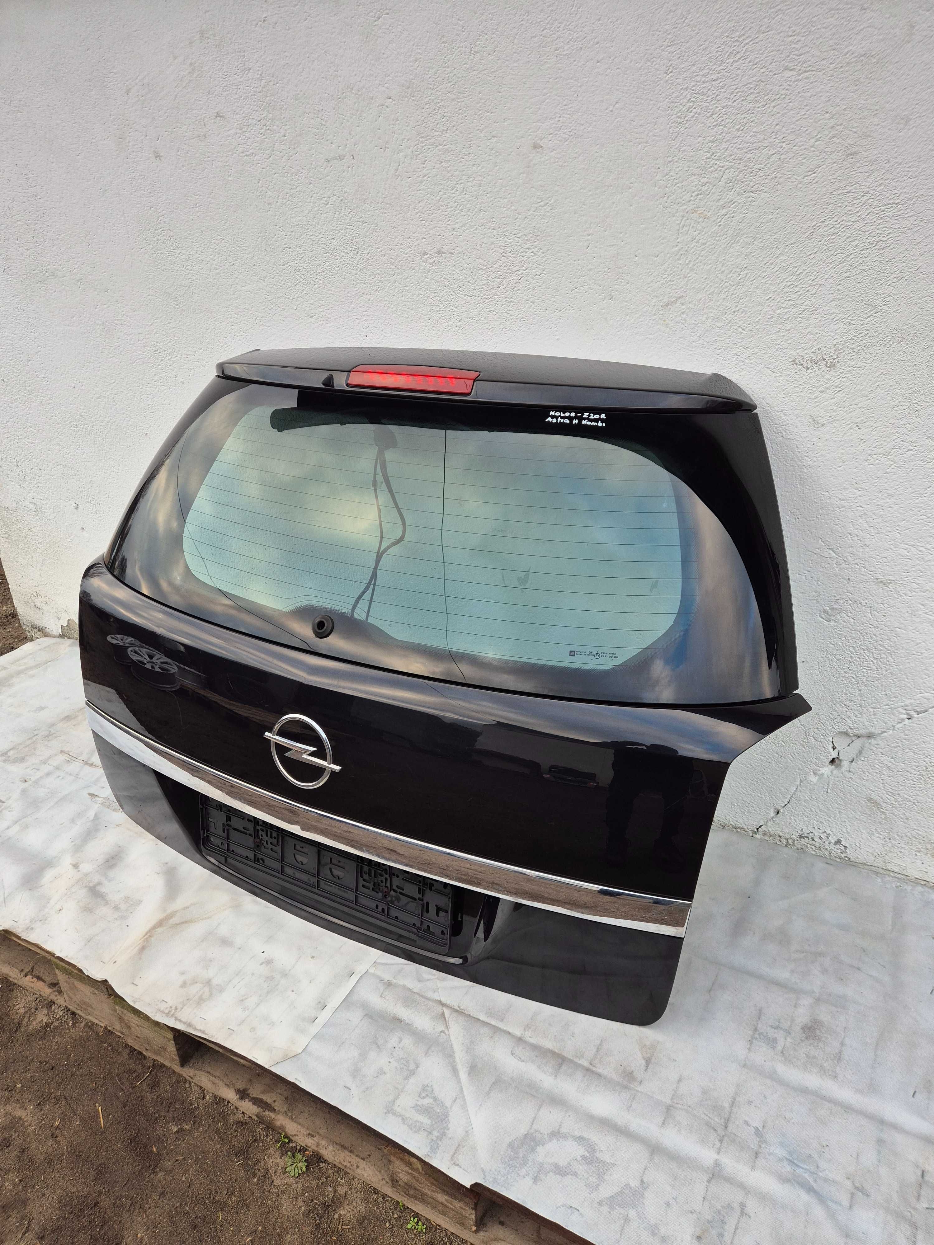 Tylna Tył Klapa Bagażnika Opel Astra III H Kombi Z20R CZARNA 04-14r