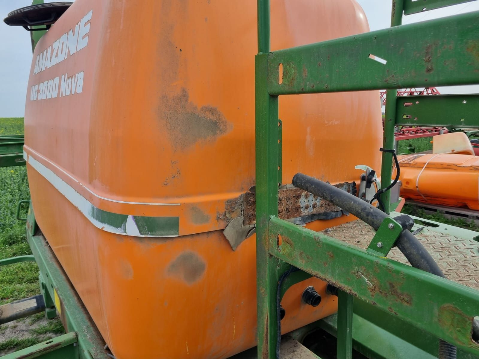 Zbiornik opryskiwacza Amazone UG 3000 Nova