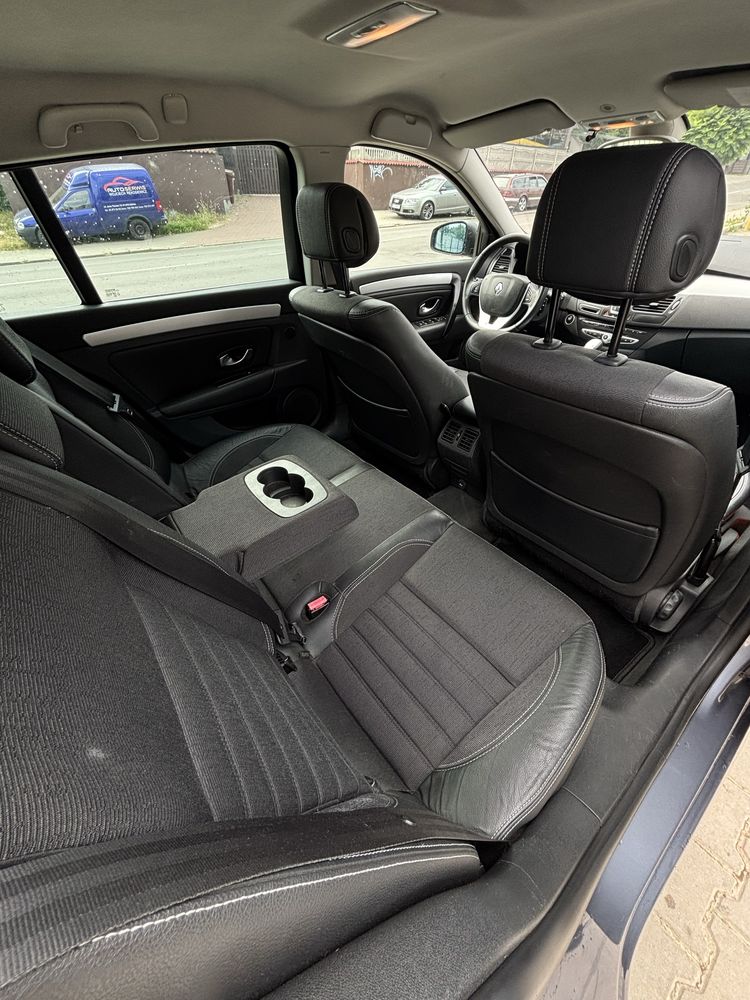 Renault Laguna III 2.0DCi/Automat/Klimatyzacja/KeyLess/Alufelgi/