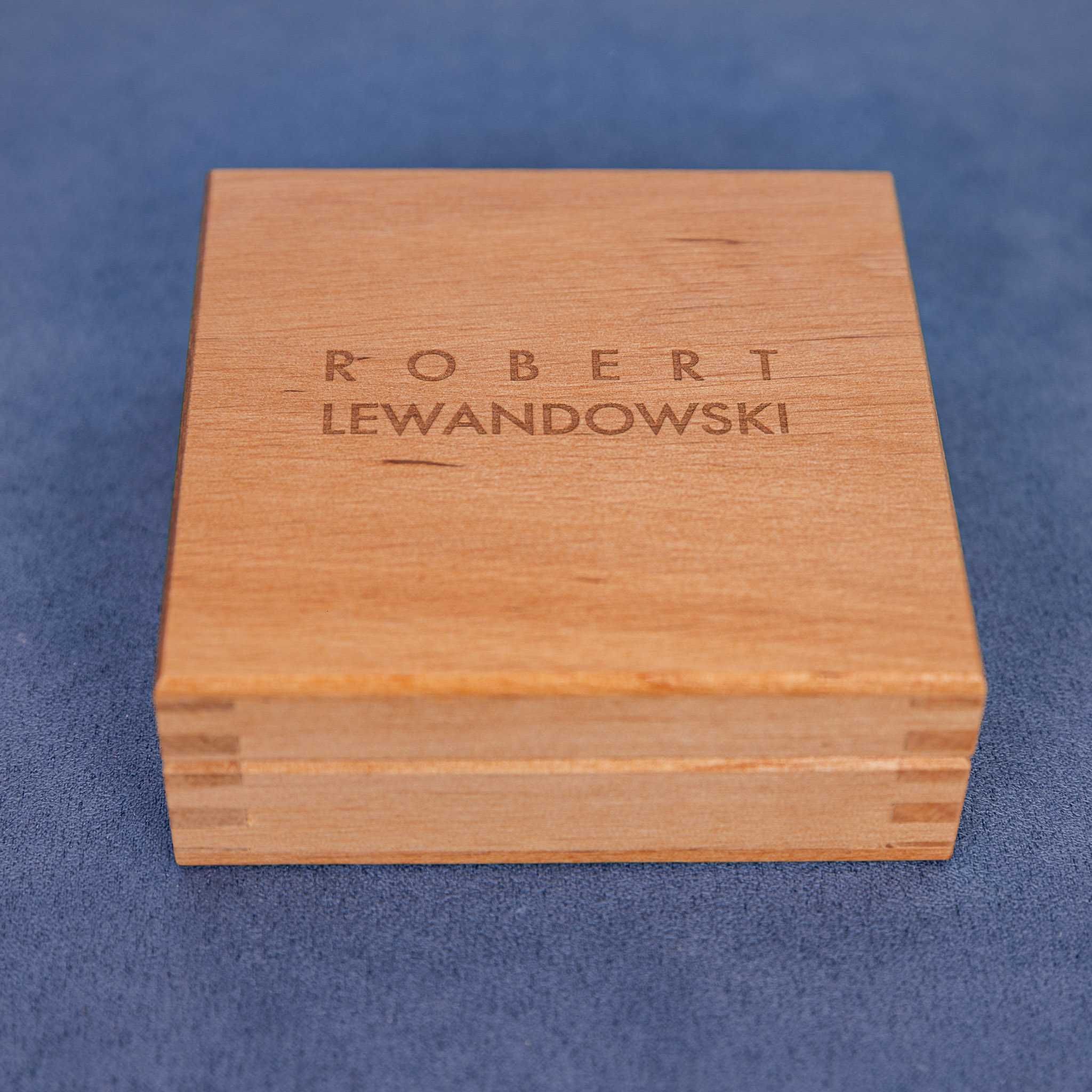 Robert Lewandowski - 2 srebrne monety 2oz: I Talent i II Zwycięzca.