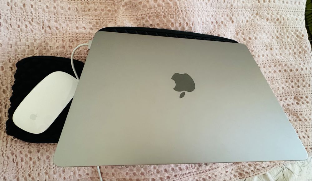 Laptop APPLE MacBook Air 13.6" Retina M2 8GB RAM 256GB
