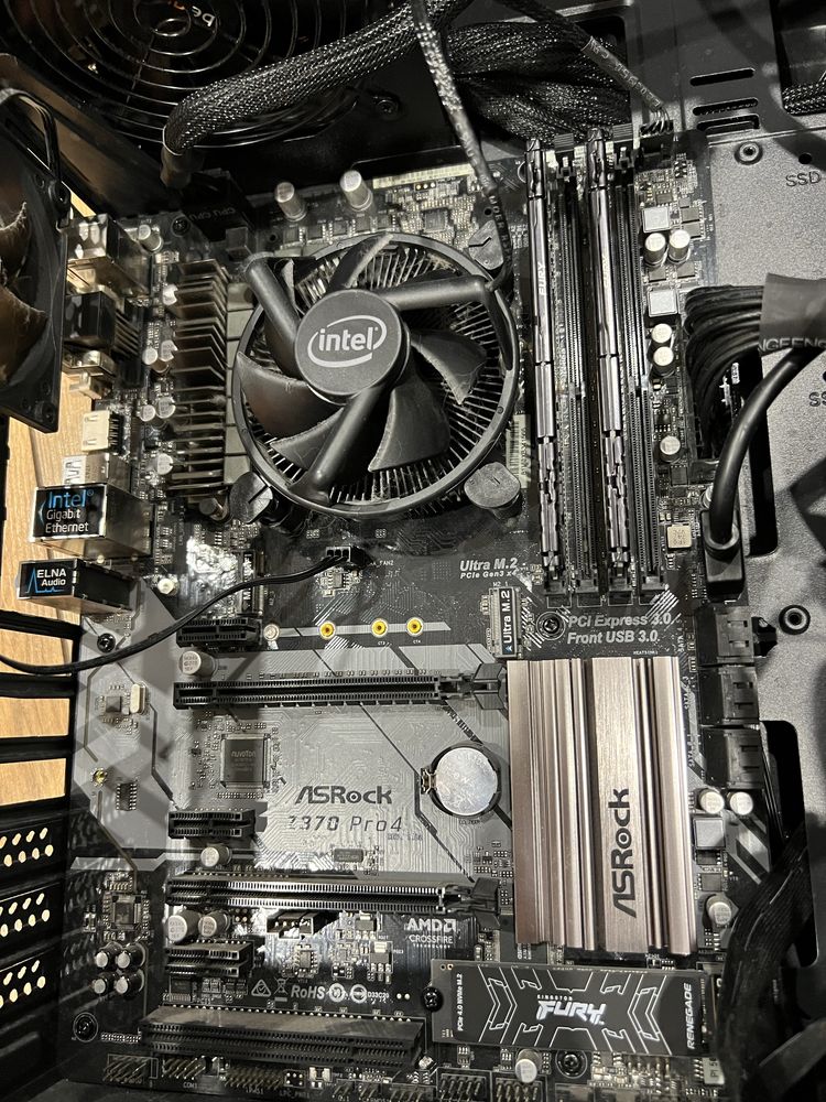i5 8400 (6 ядер), AsRock Z370 pro4, 16 озу FURY