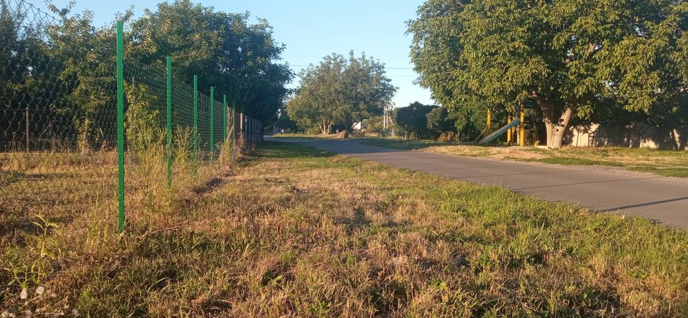 Продам земельну ділянку в межах міста
