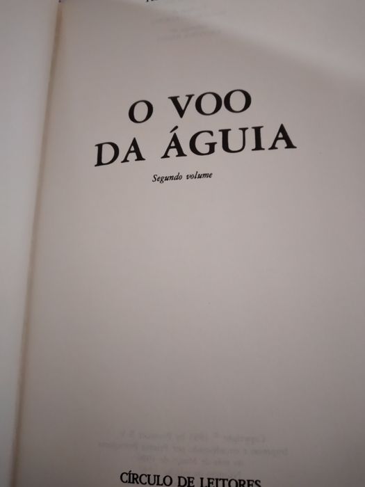 O VOO DA ÁGUIA - obra em dois volumes - de Ken Follett