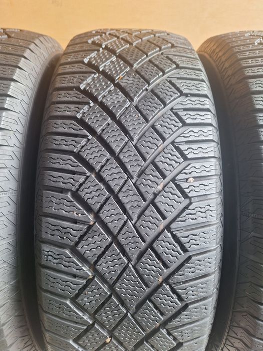 235/65 R18 Continental комплект