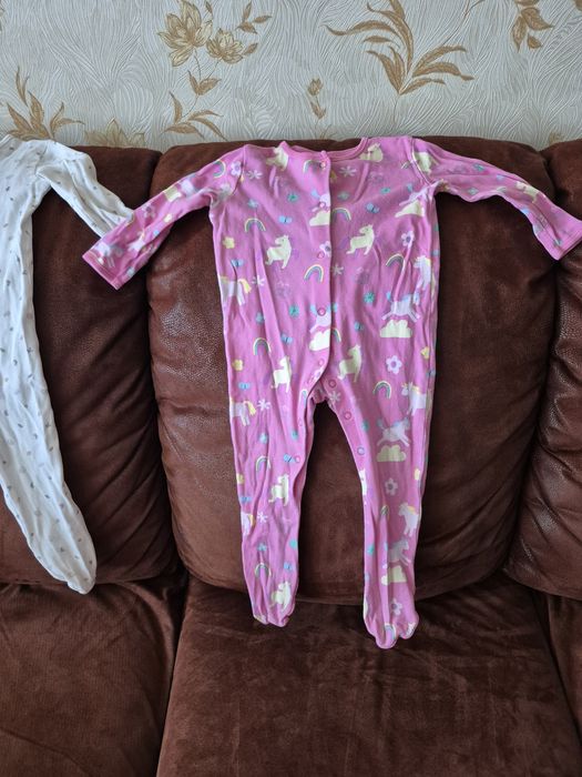 Чоловічки на малятко