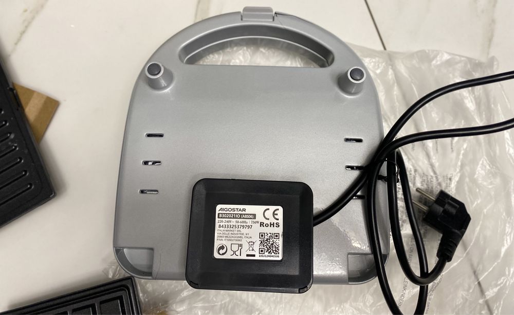 Вафельниця бутербродниця тостер паніні Aigostar 3в1  750Bт Уцінка!